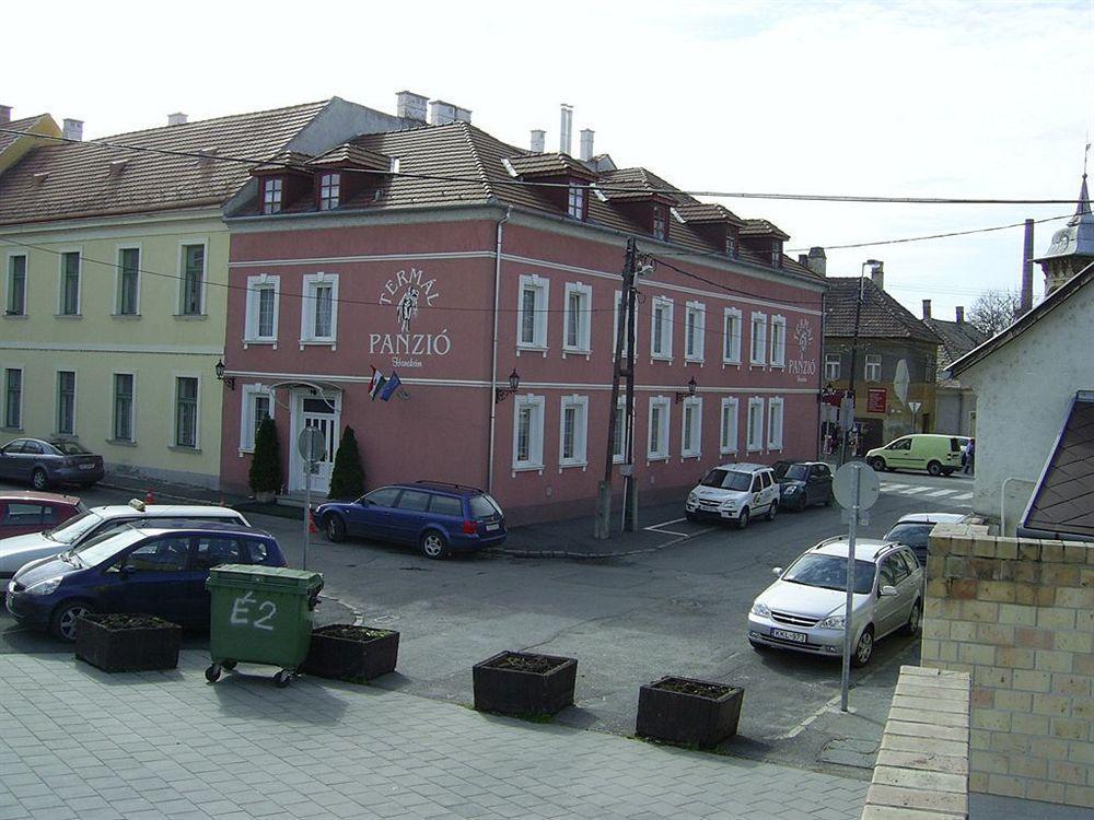 Rq Boutique & Unique Hotel 4*